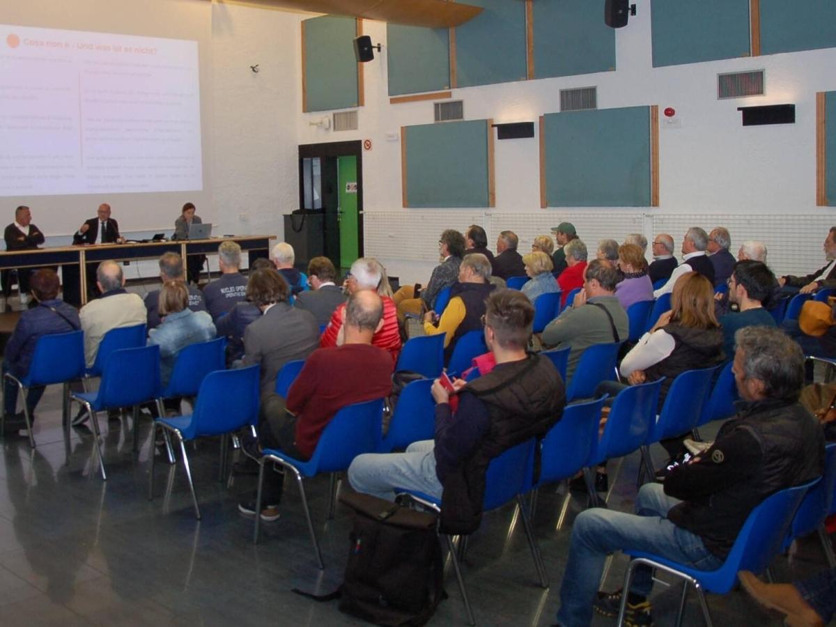 Controllo di vicinato a Bolzano, le opposizioni: «Non serve». Il Pd: «A Merano è fallito». Il Team K auspica soluzioni più mirate