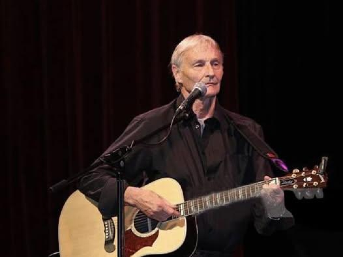 È morto Len Garry, membro dei Quarrymen, band fondata da John Lennon prima dei Beatles