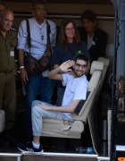 Israele, i racconti degli ex ostaggi: Nel tunnel ho dovuto scavarmi la fossa. Incatenato al buio. Operato alla mano senza anestesia