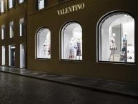 Di chi è il marchio Valentino? Da Romiti a Marzotto, la proprietà della maison ora è divisa tra Kering ed emiri