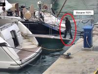 Toti arrestato, le foto degli incontri sullo yacht di Spinelli e i telefonini lasciati all'esterno per blindare i colloqui riservati