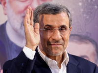 Iran, il ritorno di Ahmadinejad: l'ex presidente si candida alle presidenziali del 28 giugno