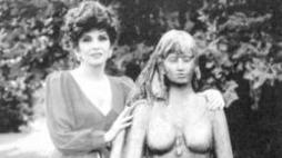 Gina Lollobrigida, statua Manzù