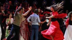 Notte della Taranta, Belen Rodriguez balla la pizzica In 200 mila al concertone di Melpignano - Ansa