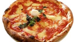 L'Accademia dei Georgofili e l'Università Federico II promuovono il cornicione della pizza: non nuoce alla salute