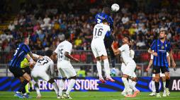 MONZA, ITALY - AUGUST 07:  Yann Auriel Bisseck of FC Internazionale in action during the Pre-season Friendly match between FC Internazionale v Al Ittihad at U-Power Stadium on August 07, 2024 in Monza, Italy. (Photo by Mattia Pistoia - Inter/Inter via Getty Images)