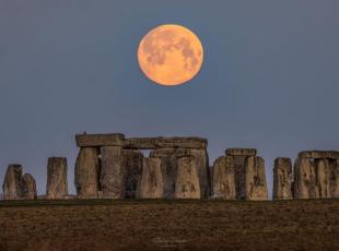 Nick Bull / Stonehenge English Heritage