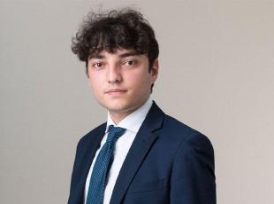 Nicola, 22 anni, il più giovane avvocato (da Chiomenti) col sogno della presidenza del Bari