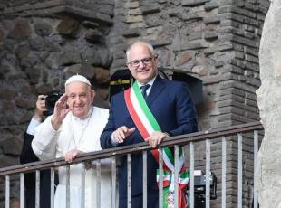 Papa Francesco in Campidoglio, «Preziosa la collaborazione per il Giubileo»