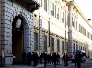 Cremona, il caso dello stalker che abita nello stesso palazzo della ex: «Finito a dormire in auto e ho perso il lavoro»