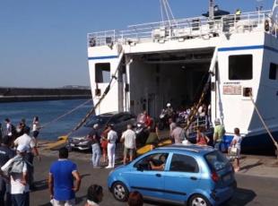 Il ministero dei Trasporti: dal 6 aprile divieto di sbarco a Ischia, Capri e Procida