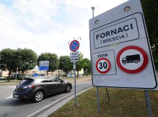 Nuove zone 30 (soprattutto davanti alle scuole) a Lamarmora, Chiesanuova, Don Bosco e Porta Milano