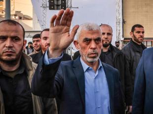 I mille occhi di Sinwar, il leader di Hamas che fa pedinare e schedare critici, spie e giornalisti di Gaza