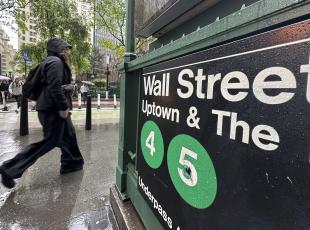 A Wall Street Dow Jones alle stelle: viviamo nel migliore dei mondi?