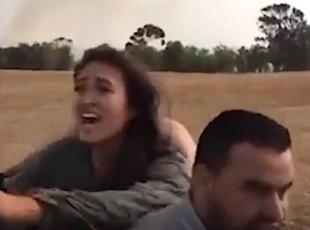 Noa Argamani, la ragazza rapita sulla moto da Hamas, simbolo del 7 ottobre: «Non parlo ebraico da così tanto tempo»