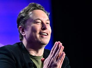 Elon Musk accusato dal Wall Street Journal: relazioni con diverse dipendenti di SpaceX. «Con una si denudò e disse: "Ti regalo un cavallo se fai sesso con me"»