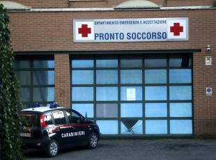 Aggressioni negli ospedali a Milano, i casi non diminuiscono: «Ogni giorno 19 attacchi, violenze su medici e infermieri»