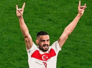 Demiral fa il gesto dei lupi grigi in campo: l'Uefa apre un'inchiesta