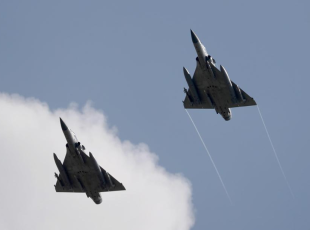 Ucraina-Russia, le notizie di oggi in diretta | Massicci raid russi, Kiev usa per la prima volta jet francesi. Macron: «Mosca minaccia esistenziale per Ue e Francia»
