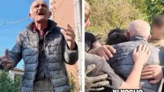 Alluvione, nonno Scherpa ringrazia gli angeli del fango: il video che ha commosso tutti. Quasi due milioni di clic