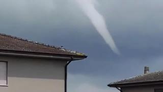 Meteo Rovigo, il video della tromba d’aria ad Adria