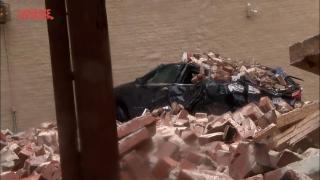 Usa, la violenta tempesta in Texas: danneggiati edifici, piegati tralicci dell'alta tensione