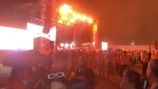 Messico, nove morti nel crollo di un palco durante comizio: il momento della tragedia