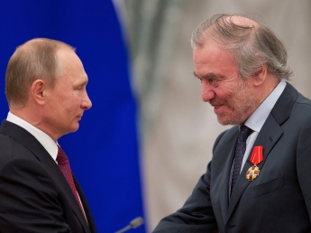 Gergiev a Caserta, lettere di 700 Nobel e intellettuali a De Luca e von der Leyen: «Fermate il concerto»