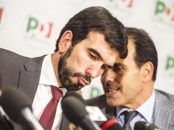 L’ex segretario dem Maurizio Martina e il capogruppo al Senato Andrea Marcucci (a destra)