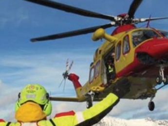 Una valanga travolge quattro persone in provincia di Cuneoun morto. Due feriti sono in gravi condizioni