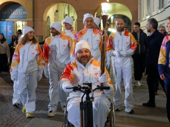 Simone Fanti tedoforo