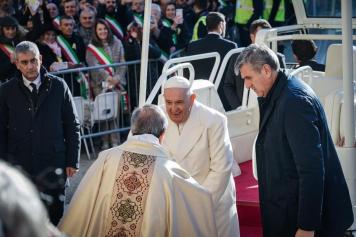 Papa Francesco ad Asti, la messa in Cattedrale e la cittadinanza onoraria: «Mi sono sempre sentito astigiano»