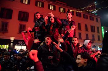 Milano, tifosi del Marocco in festa in corso Buenos Aires: le foto