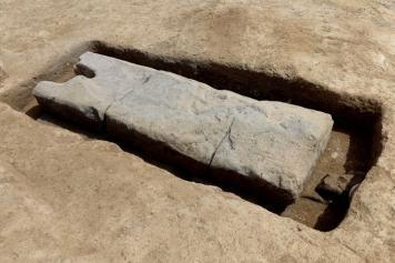Scavi di Pontecagnano, ritrovata la tomba di un bambino guerriero etrusco