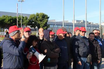 La crisi alla Bosch di BariLa manifestazione dei lavoratori