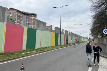 Milano, il muro del Portello «torna a respirare» grazie ai volontari di We Are Urban