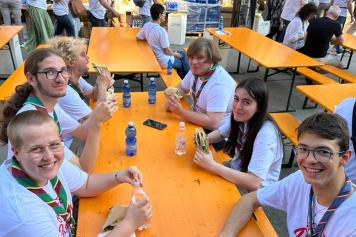 Piadina solidale a Bergamo: i partecipanti e i volontari