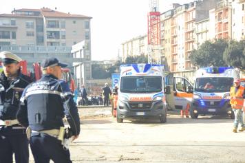 Firenze, crollo nel cantiere: le immagini