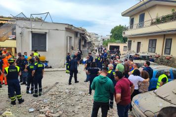 Crollo A Saviano, Palazzina In Macerie: Morti Due Fratelli Di 6 E 4 ...