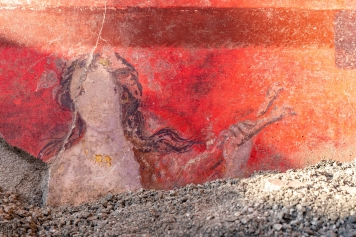 Il grande affresco dionisiaco di Pompei con baccanti e satiri
