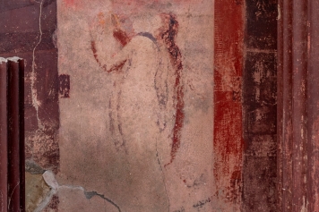 Il grande affresco dionisiaco di Pompei con baccanti e satiri