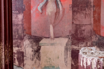 Il grande affresco dionisiaco di Pompei con baccanti e satiri