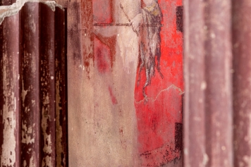 Il grande affresco dionisiaco di Pompei con baccanti e satiri