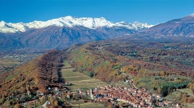 Che cos'è e dove si trova la Serra Morenica di Ivreala più grande e incredibile meraviglia geologica del Piemonte 