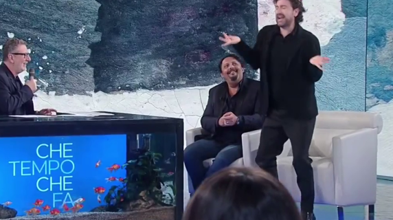 Alessandro Siani, l'imitazione di Leonardo Pieraccioni è irresistibile