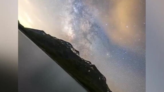 La rotazione terrestre ripresa in un video durante il solstizio d'estate