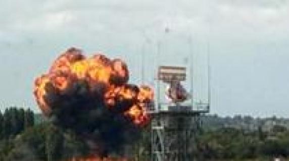 Aereo precipita in fase di decollo all'aeroporto di Londra Southend