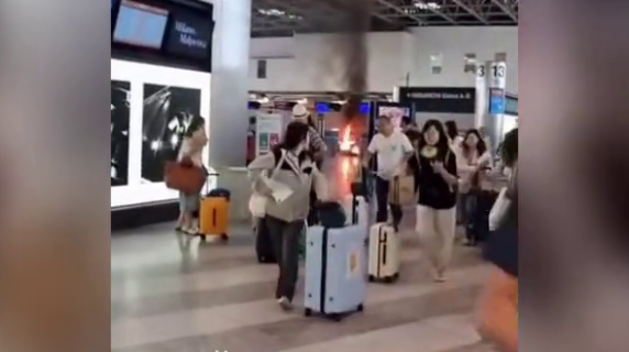 I banchi del Terminal a fuoco, le martellate, la paura: cosa è successo all'aeroporto di Malpensa