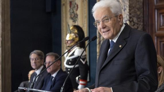 La conferenza delle Ambasciatrici e degli Ambasciatori d'Italia con il presidente Mattarella in diretta video