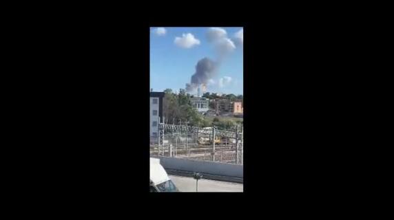 Petrolchimico Di Brindisi, Fiamme Dall'impianto Versalis: Paura In ...